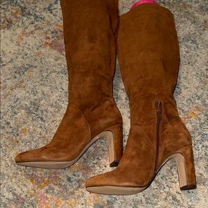 NWT Chelsea & Violet “Angie” Brown Suede Tall Heeled Boots with Rounded Toe 9